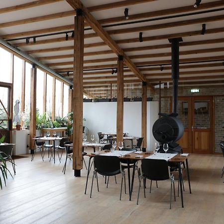De 6 Linden Boutique Hotel สเลาส์ ภายนอก รูปภาพ