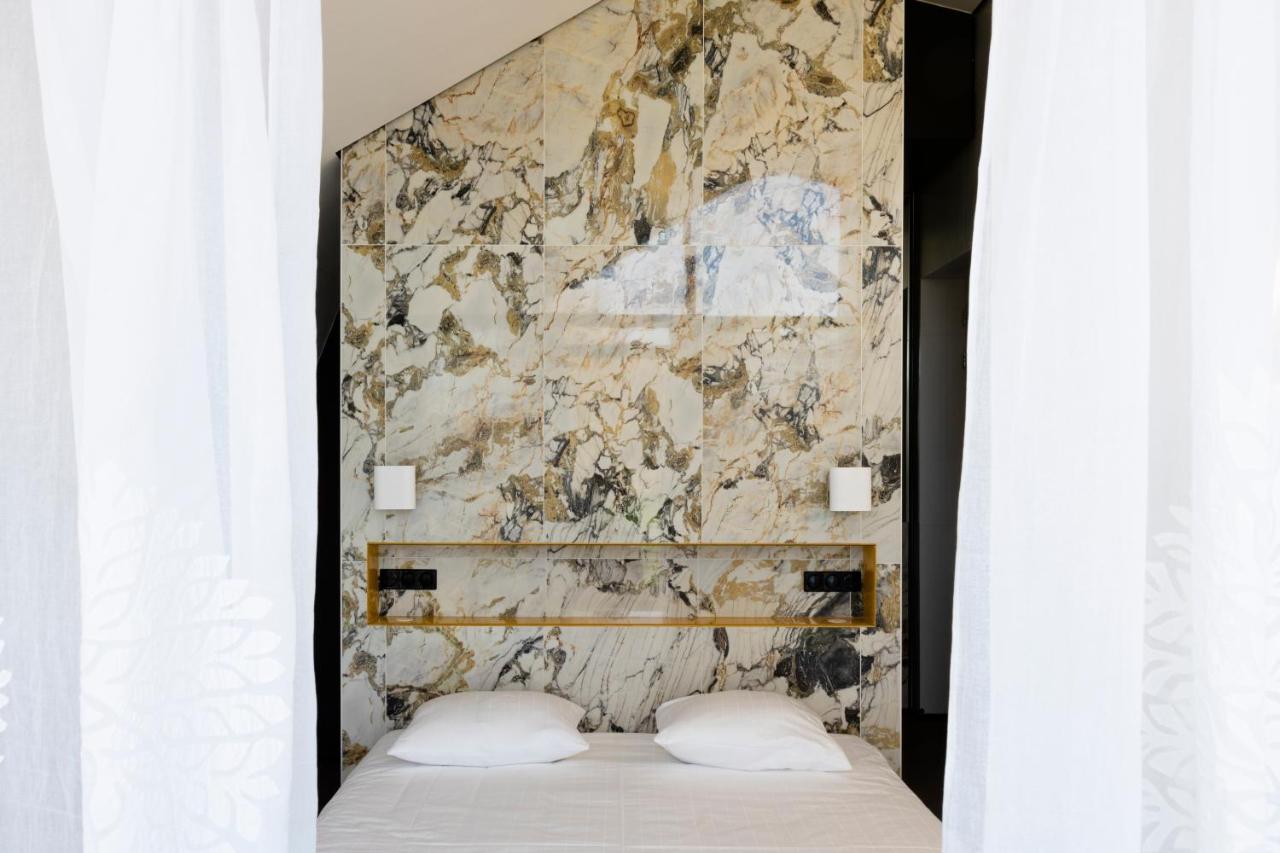 De 6 Linden Boutique Hotel สเลาส์ ภายนอก รูปภาพ