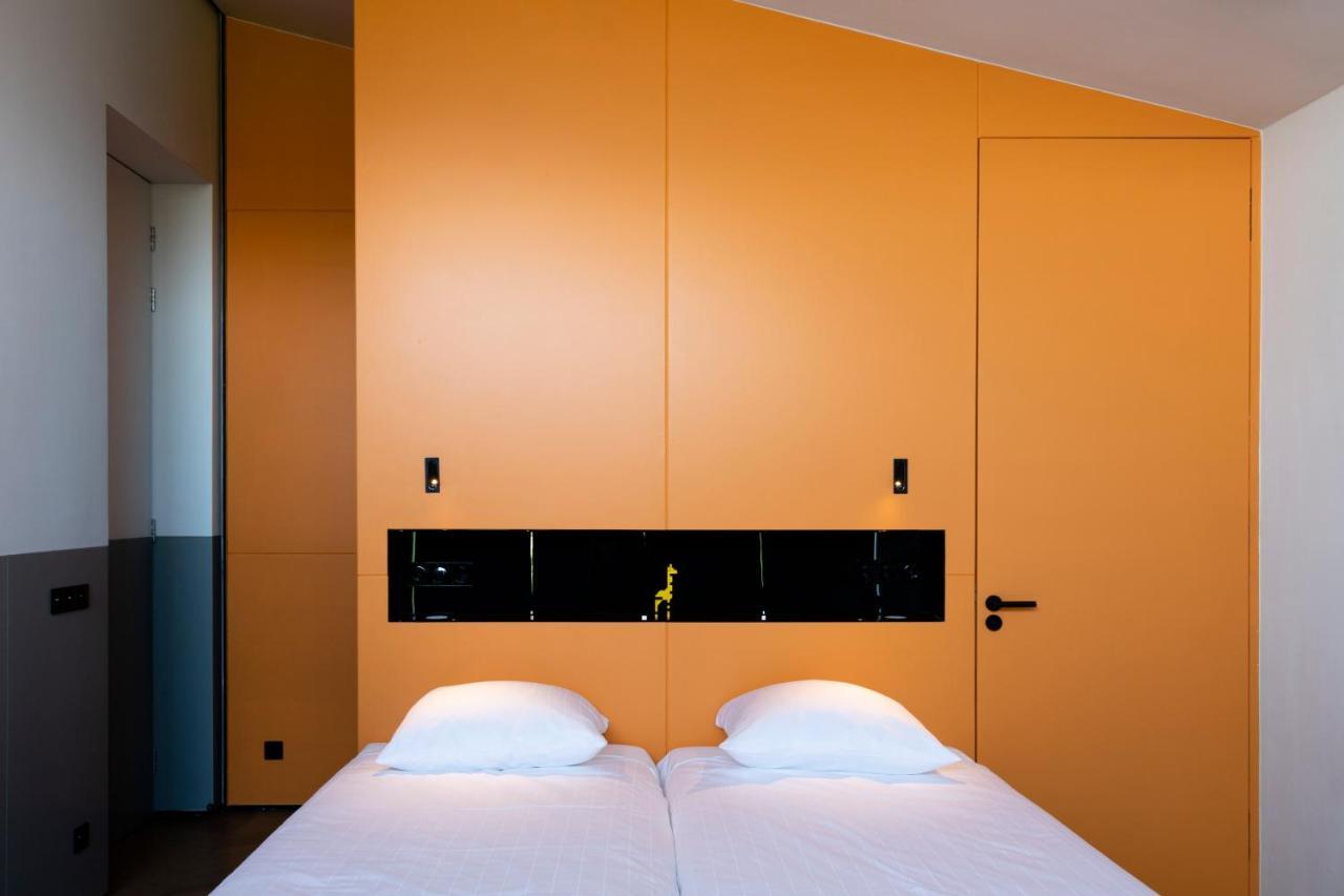 De 6 Linden Boutique Hotel สเลาส์ ภายนอก รูปภาพ