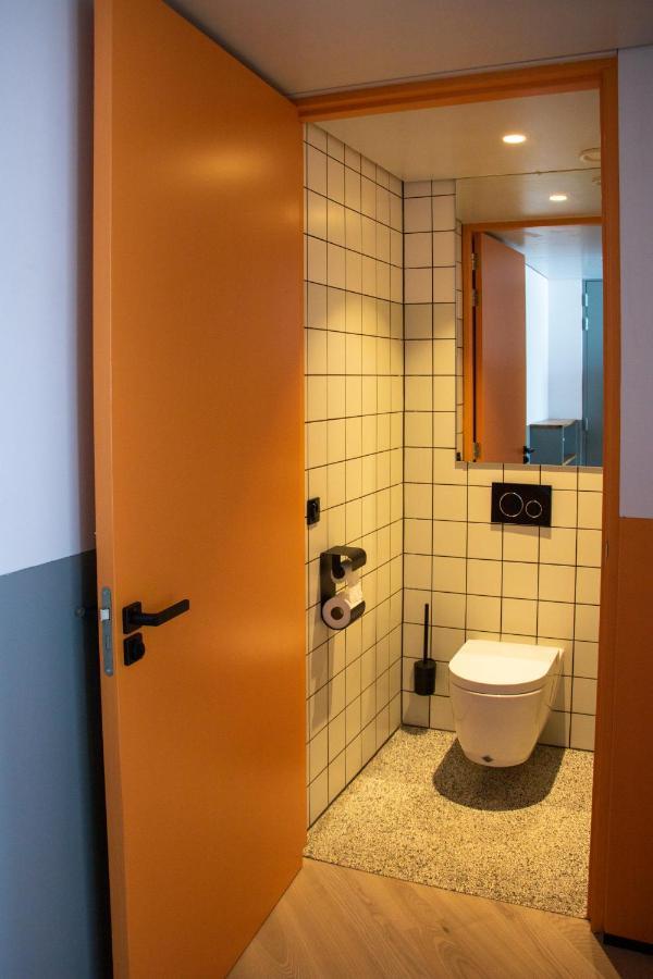 De 6 Linden Boutique Hotel สเลาส์ ภายนอก รูปภาพ