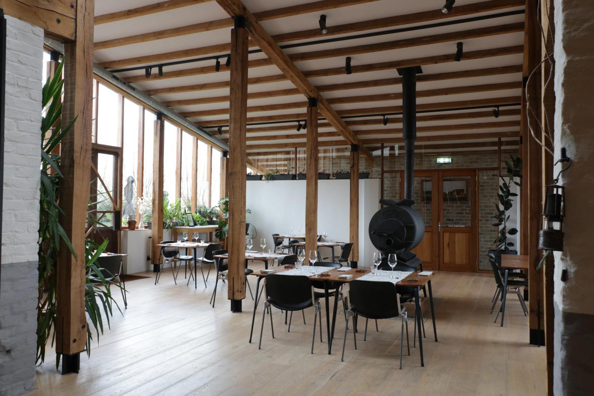 De 6 Linden Boutique Hotel สเลาส์ ภายนอก รูปภาพ